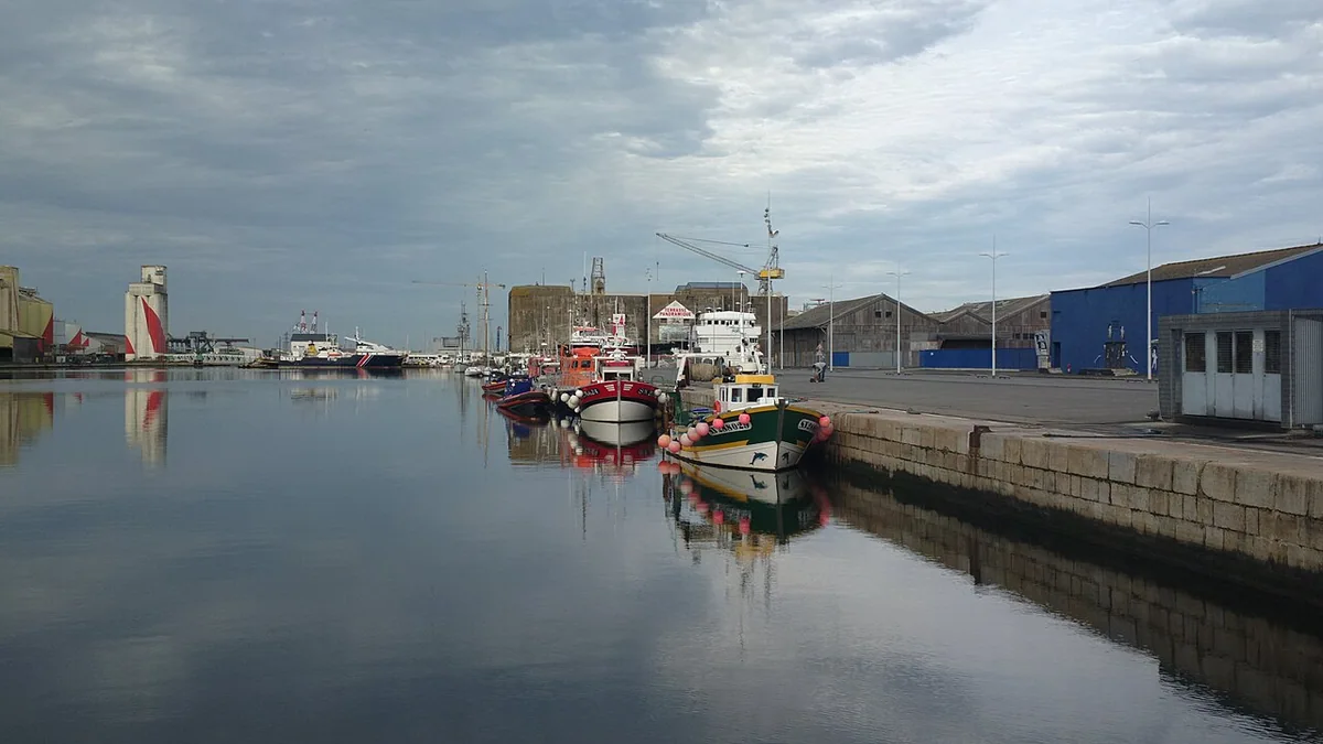 Vue du port de Saint-Nazaire.