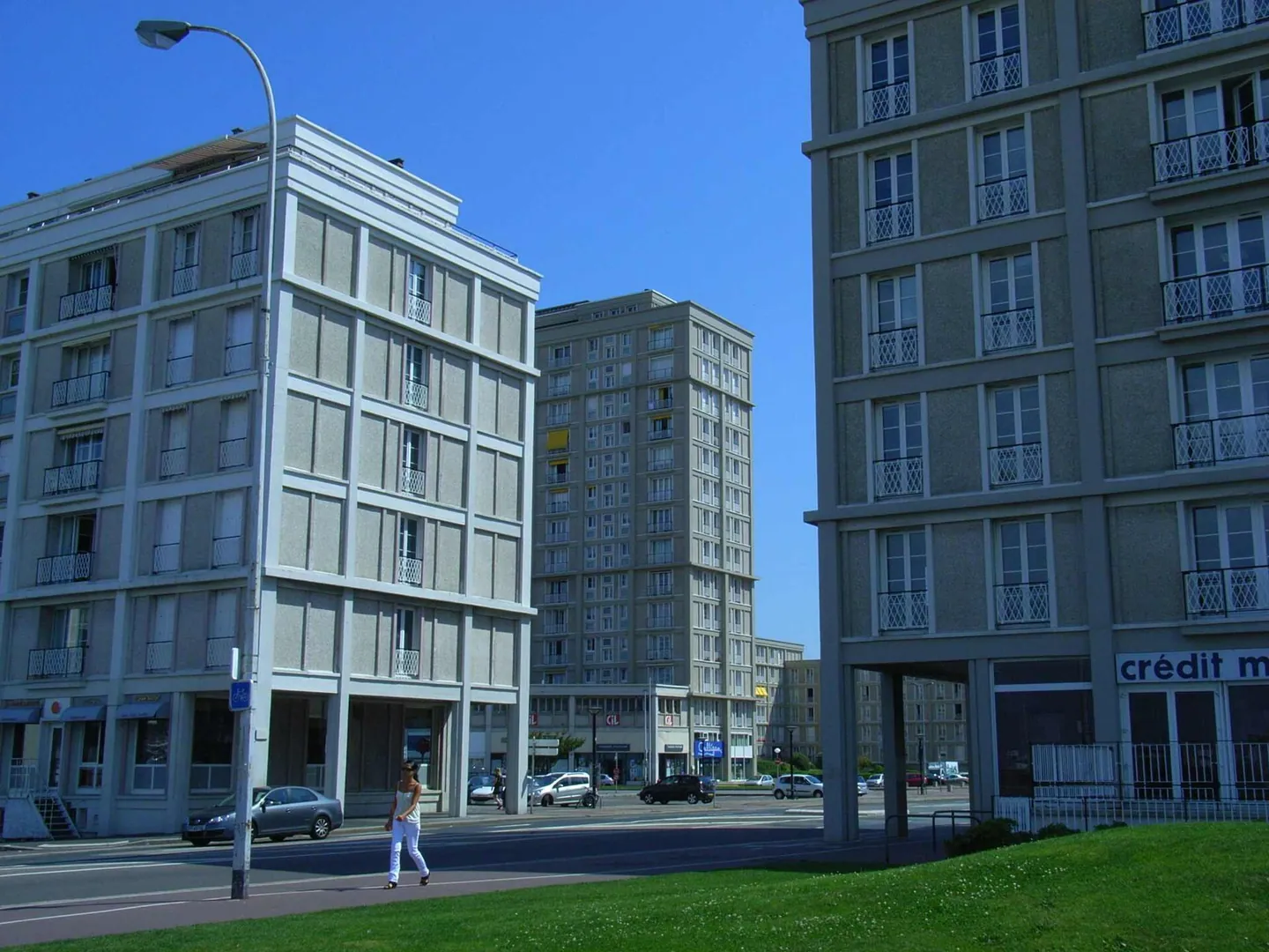 Avenue Foch et immeubles du centre reconstruit du Havre
